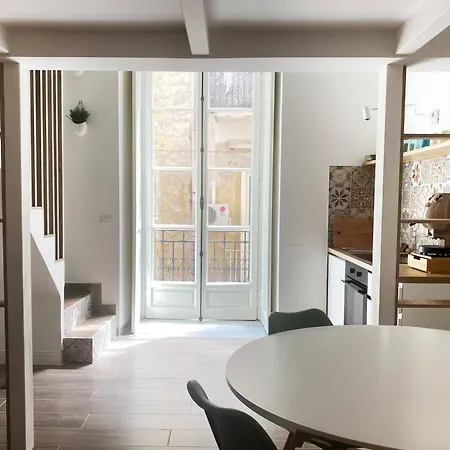 Bellantonia Nápoles