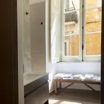 Konukevi Bellantonia 4*